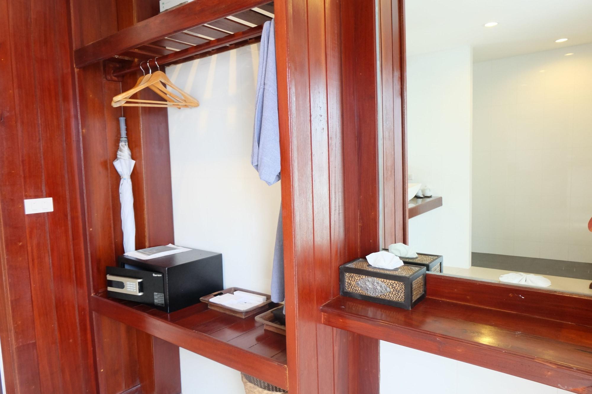 T-Villa Phuket Nai Yang Beach Suwannaphum Exterior photo
